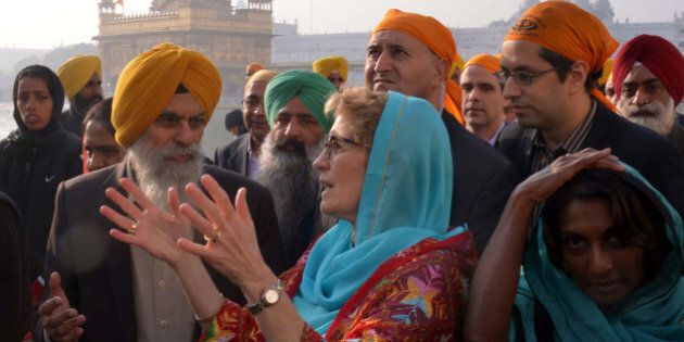 Canada's Premier of Ontario Kathleen Wynne visits the Golden temple in Amritsar on January 31, 2016. AFP PHOTO/NARINDER NANU / AFP / NARINDER NANU (Photo credit should read NARINDER NANU/AFP/Getty Images)