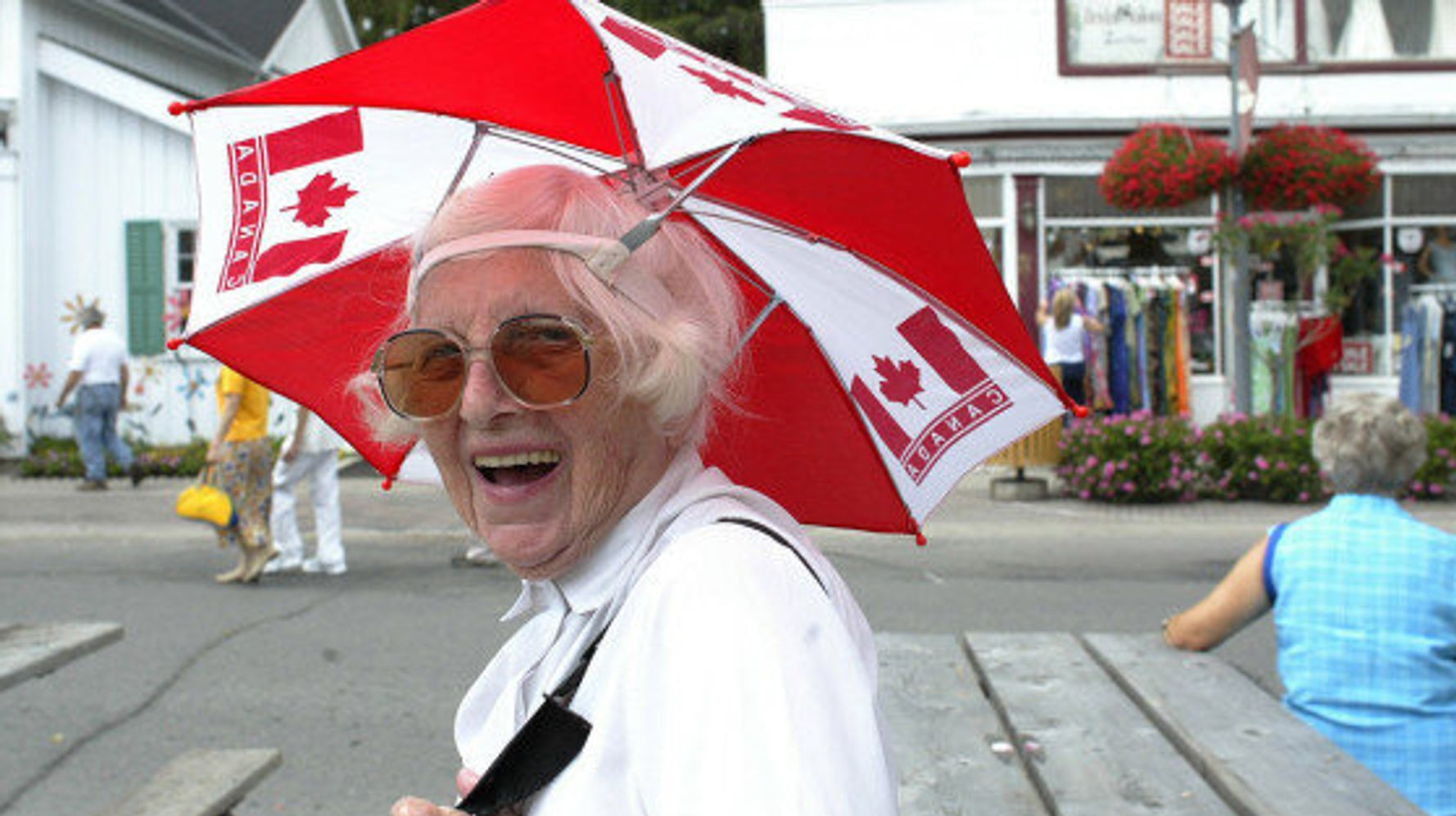 25 Photos Of Canada Day Celebrations Of Years Past Huffpost Canada Life