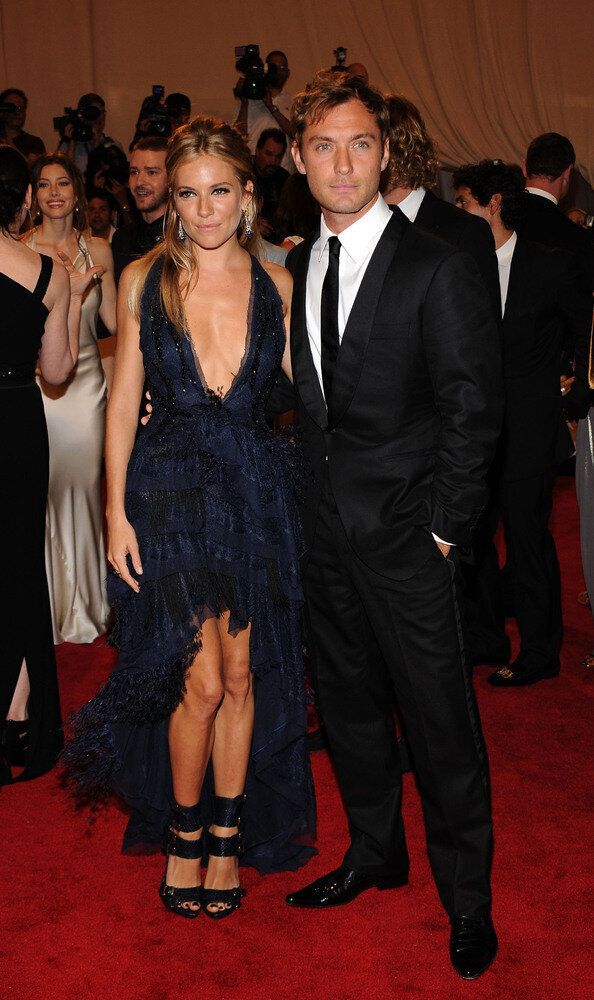 Jude Law & Sienna Miller