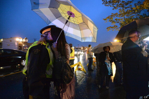 Moncton RCMP Shooting Vigil Draws Hundreds Of Mourners (PHOTOS ...