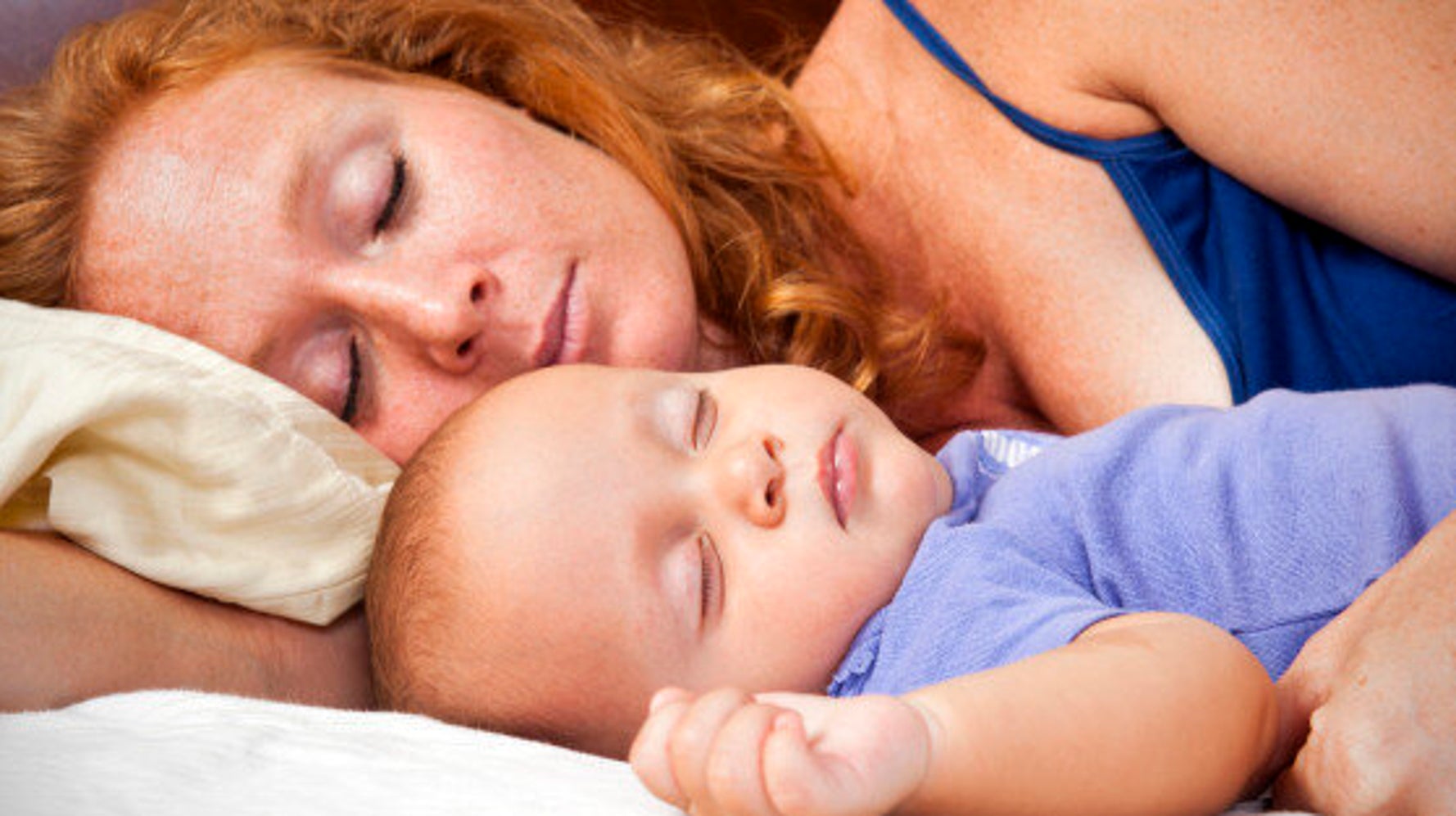 co-sleeping-three-reasons-why-your-kids-need-to-sleep-in-their-own