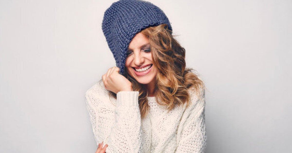 Static Hair 14 Tips To Keep Your Locks Under Control Huffpost