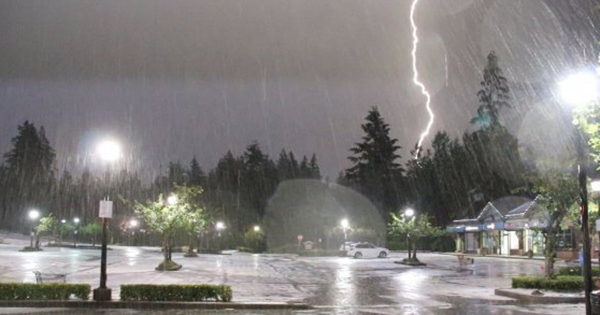 West Vancouver Flooding Prompts Brief Evacuations HuffPost British