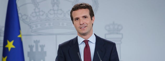 Pablo Casado con barba es igual que este político de izquierdas (y tenemos la