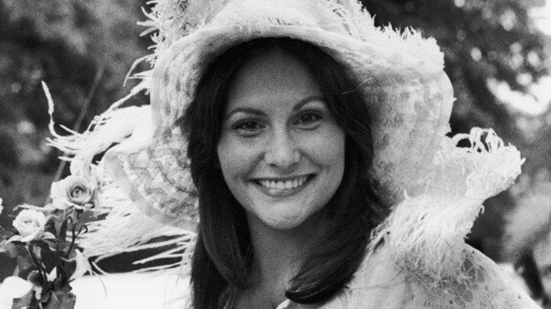 Linda Lovelace Deepthroat Movie - Linda Lovelace Style: From 'Deep Throat' To Mother And Activist (PHOTOS) |  HuffPost Style