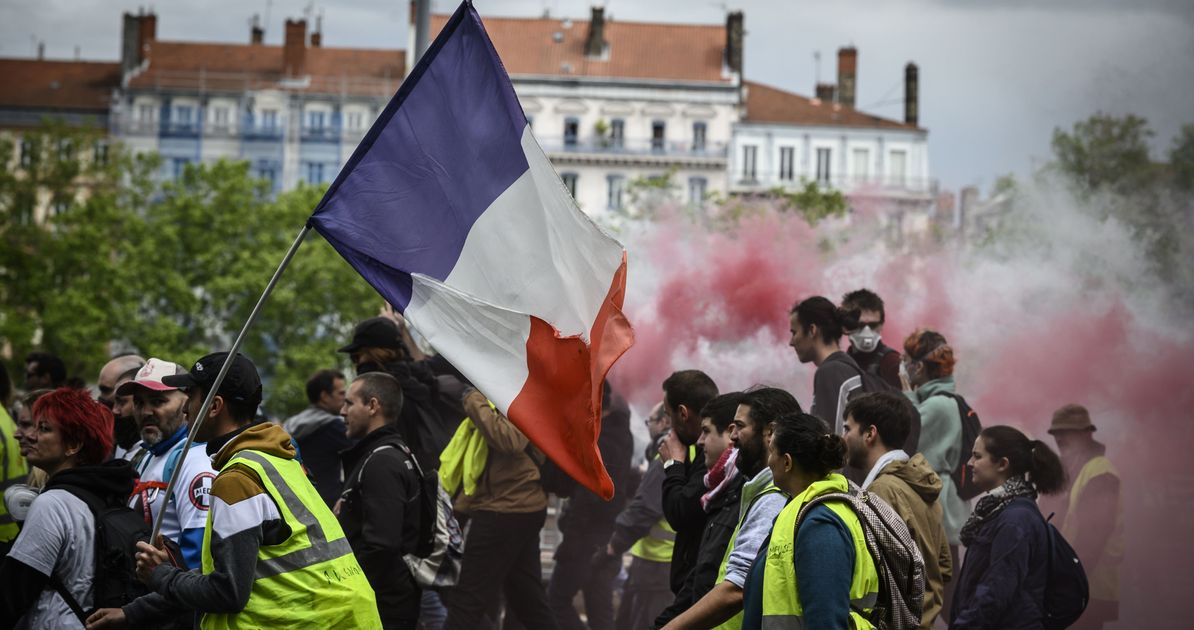 Gilets Jaunes Un Acte 26 à Faible Affluence Des Heurts à