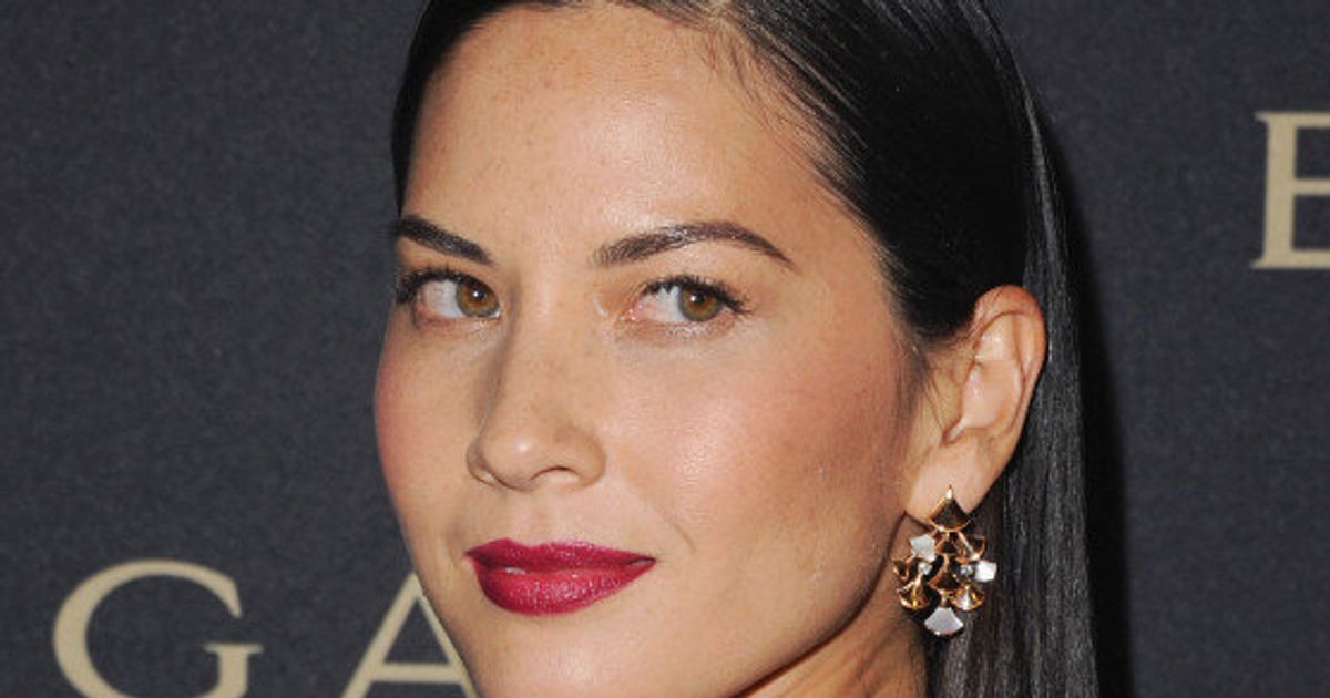 Olivia Munn's Nipple Dart Tweet Explanation Is Hilariously On Point ...