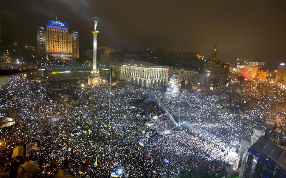 13 Amazing New Year&#039;s 2014 Photos From Around The World | HuffPost Canada News