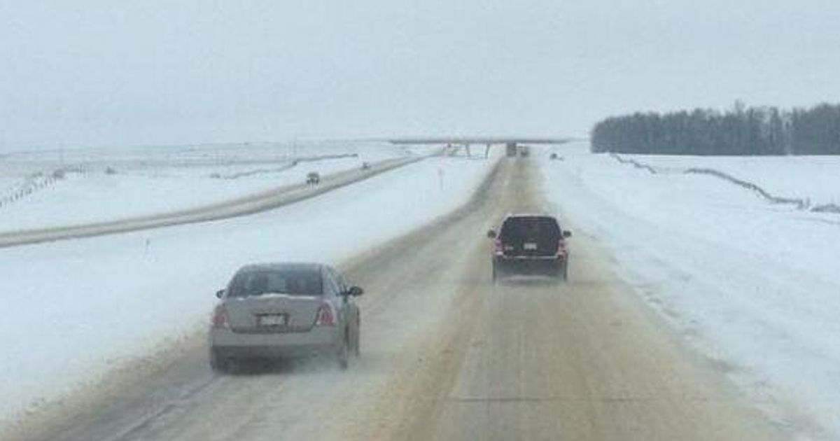 Alberta Snowstorm Causes Multiple Crashes, Poor Road Conditions (PHOTOS