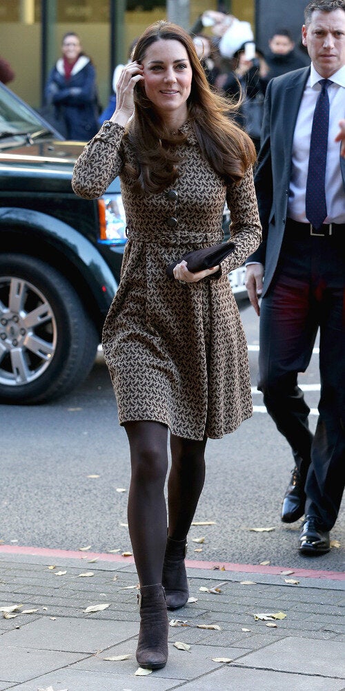 Duchess Of Cambridge Struggles To Keep Skirt From Flying Up (PHOTOS ...