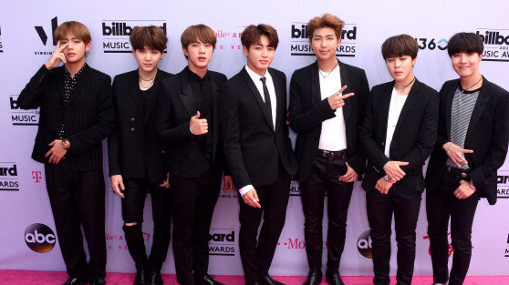 Billboard Music Awards 17 Backlash Over Bts Win Proves How Racist People Can Be Huffpost Canada Life