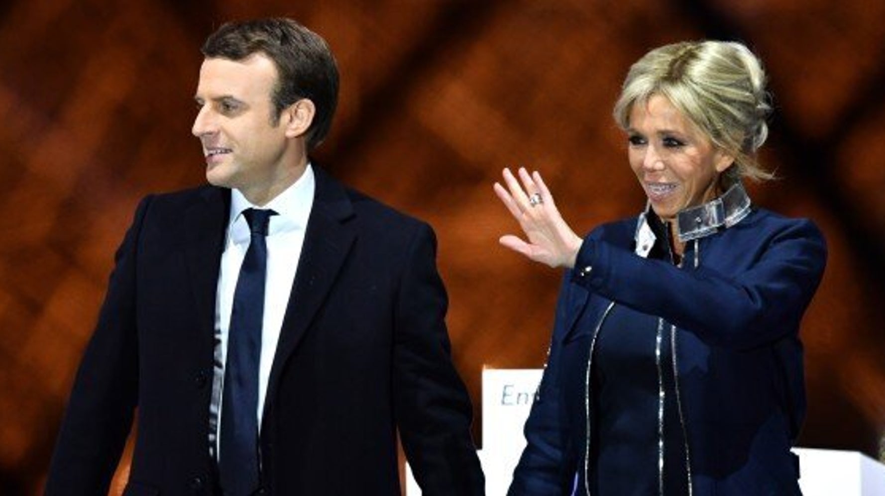 Emmanuel Macron Calls Public S Obsession With His Marriage Misogyny Huffpost Canada Life