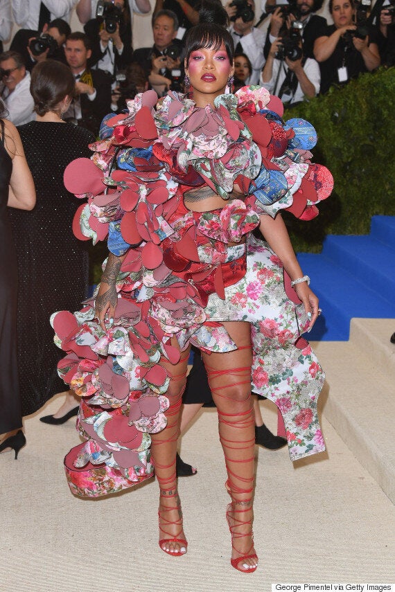 Rihanna Rocks Comme Des Garçons At 2017 Met Gala Honouring Rei Kawakubo ...