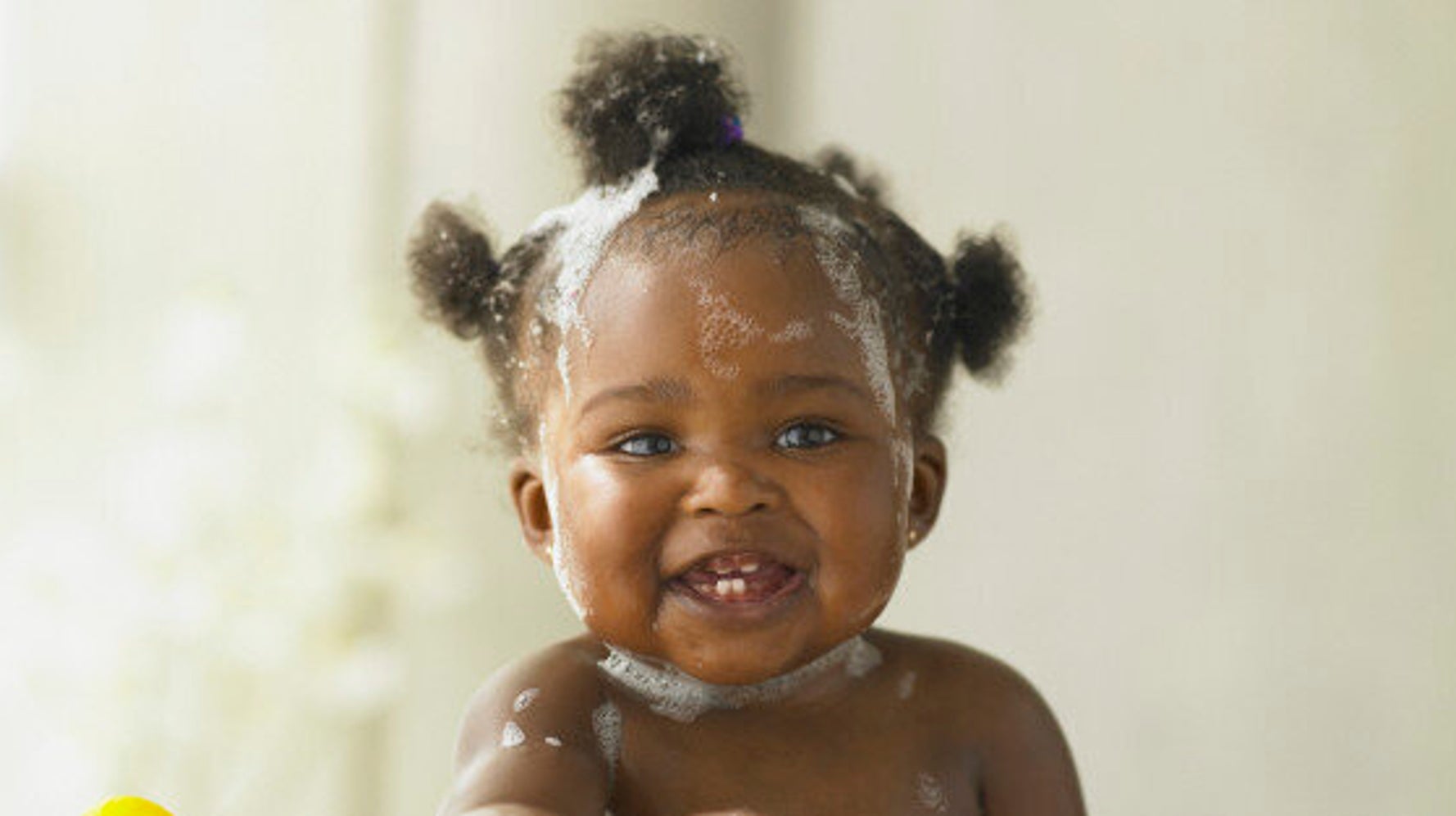 How To Make Wash Day Go As Smoothly As Possible For Kids With Natural