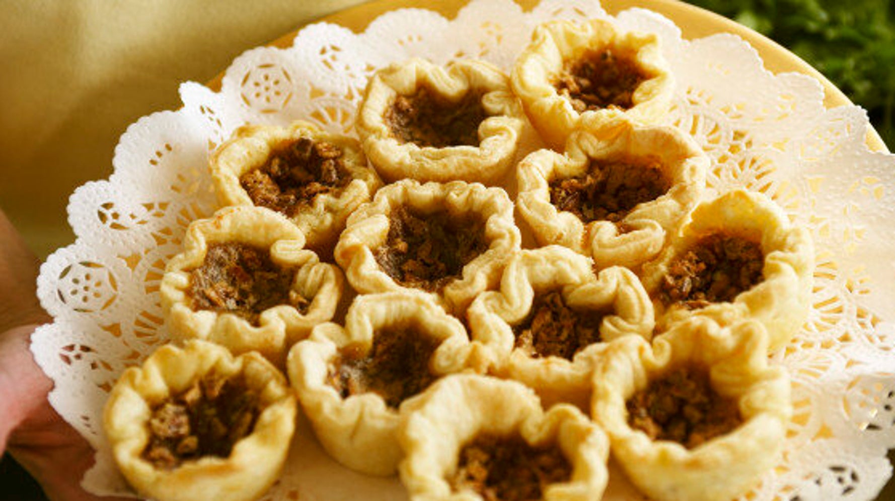 Uniquely Canadian Eats You Wont Find South Of The Border | HuffPost null Uniquely Canadian Eats You Wont Find South Of The Border