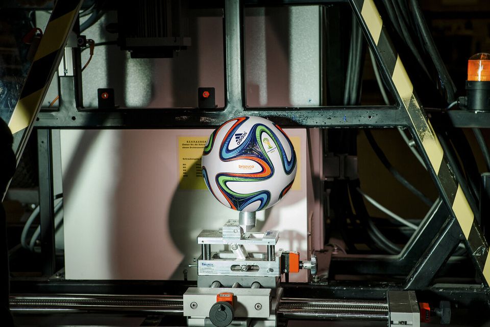 Video Meet the Brazuca - 'The Most Advanced Soccer Ball Ever Made' - ABC  News