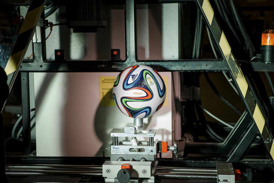 Video Meet the Brazuca - 'The Most Advanced Soccer Ball Ever Made' - ABC  News