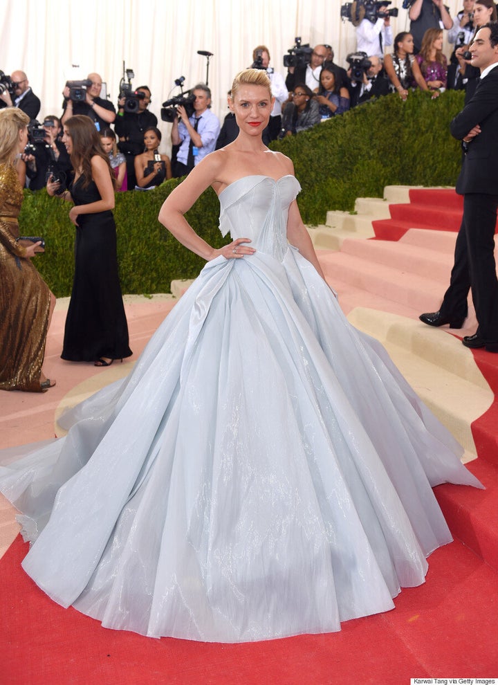 Claire Danes channels Cinderella in light-up gown at Met Gala