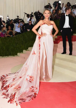 Selena Gomez Wears A Leather Bra Outside Her Dress At The 2016 Met Gala