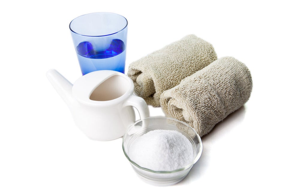 Neti Pots With Saline Solution