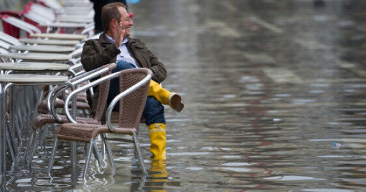 The Worst Things About Getting Dressed For Spring Weather | HuffPost Style