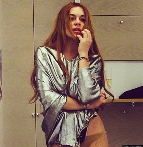 Lindsay Lohan s Underwear Selfie Is Quite Glamorous HuffPost Style