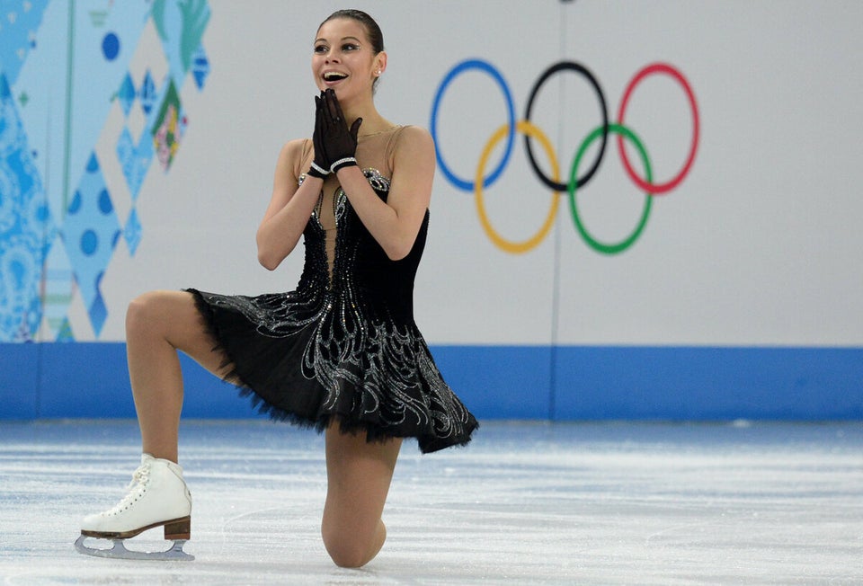 Russian Speed Skater Olga Graf Unzips Her Suit Without Realizing Shes Wearing Nothing