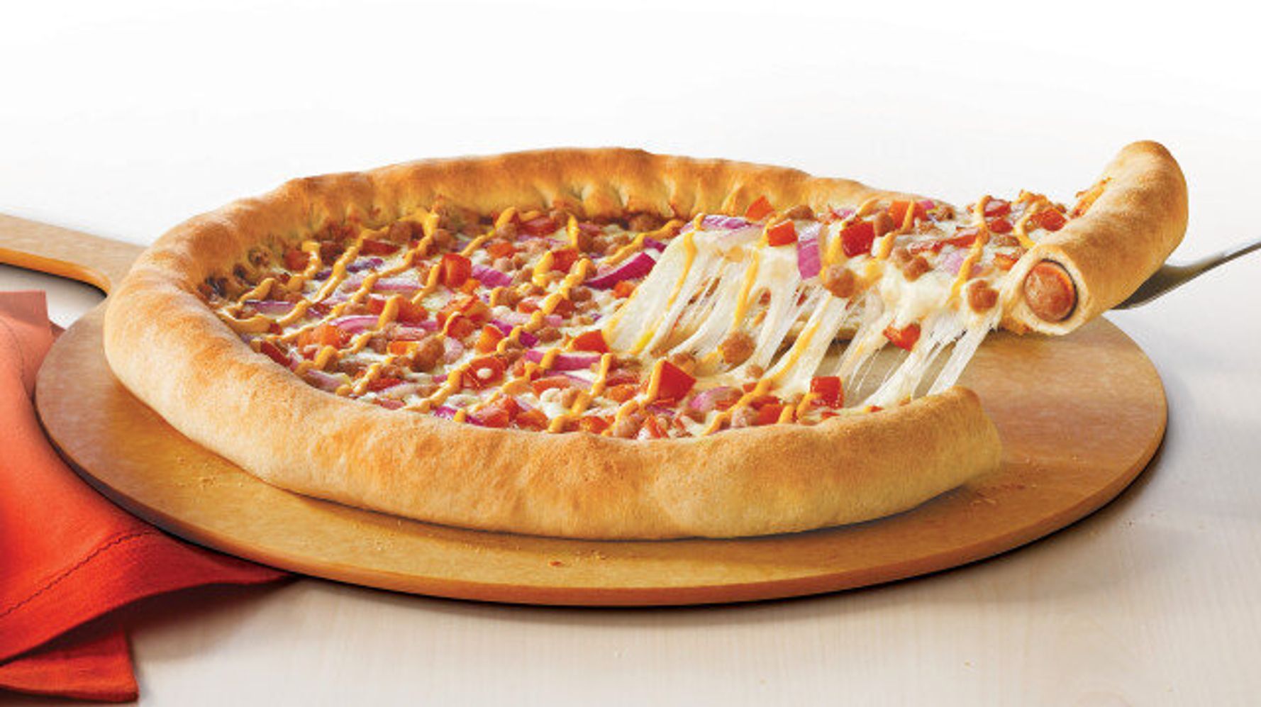 Hot Dog Stuffed Crust Pizza Canada Pizza Hut Unveils Its Latest Experiment Huffpost Canada Life