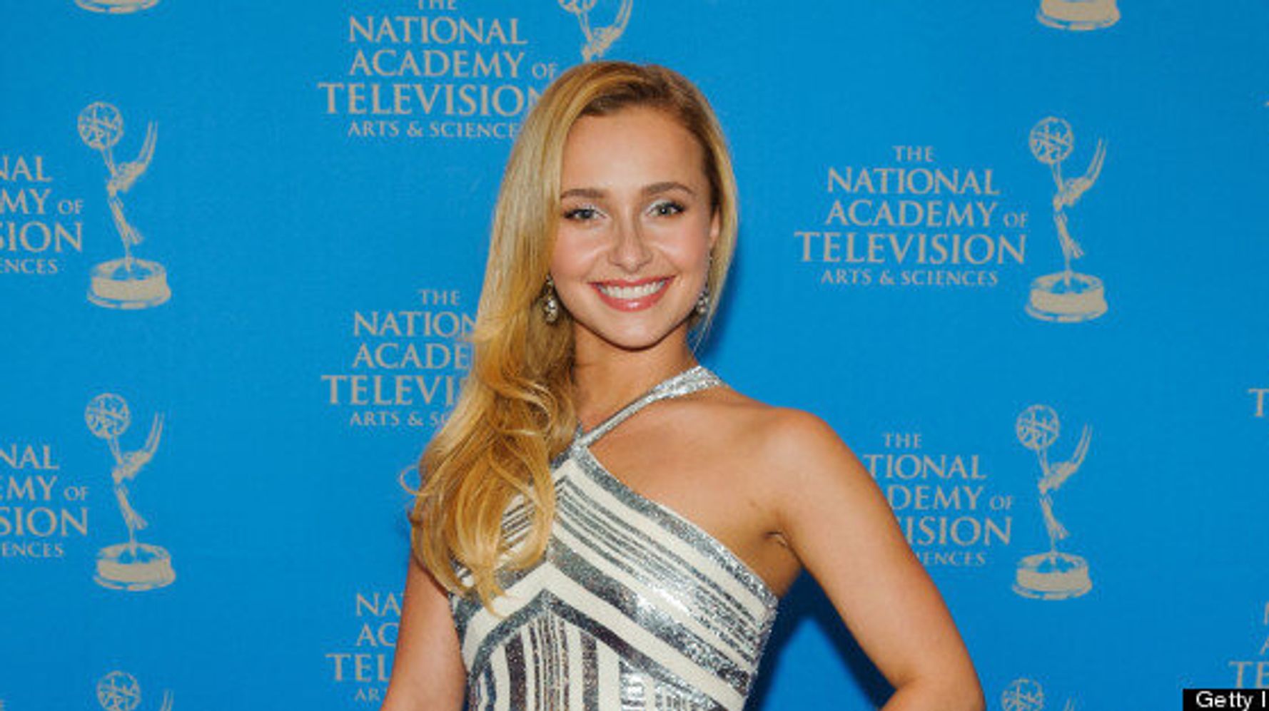 What Boob Job? Hayden Panettiere Covers Up In Halterneck Dress (PHOTOS) |  HuffPost Style