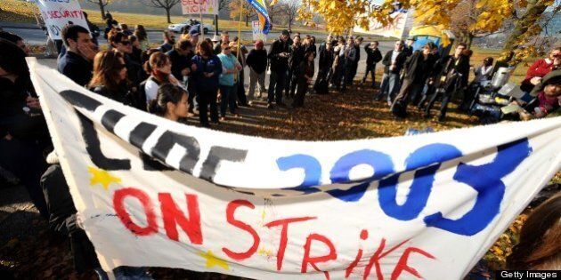 NOV 5 2008 pics of. . cupe union members rally at the keele st entraance to york university as their strike begins today holding back cars and with speeches and music. . (Photo by Colin McConnell/Toronto Star via Getty Images)