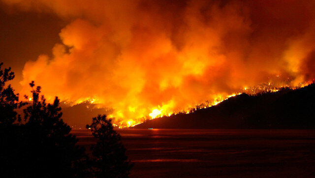 Peachland BC Wildfires: How Firefighters Douse The Flames | HuffPost ...