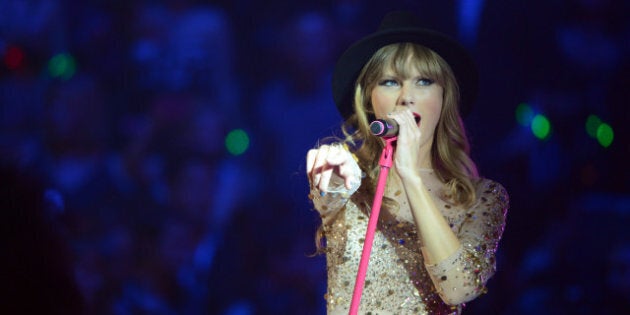 LAS VEGAS, NV - SEPTEMBER 22: Singer Taylor Swift performs onstage during the 2012 iHeartRadio Music Festival at the MGM Grand Garden Arena on September 22, 2012 in Las Vegas, Nevada. (Photo by Michael Kovac/Getty Images for Clear Channel)