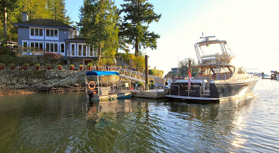 Amazing Waterfront Homes In BC (PHOTOS) HuffPost British Columbia