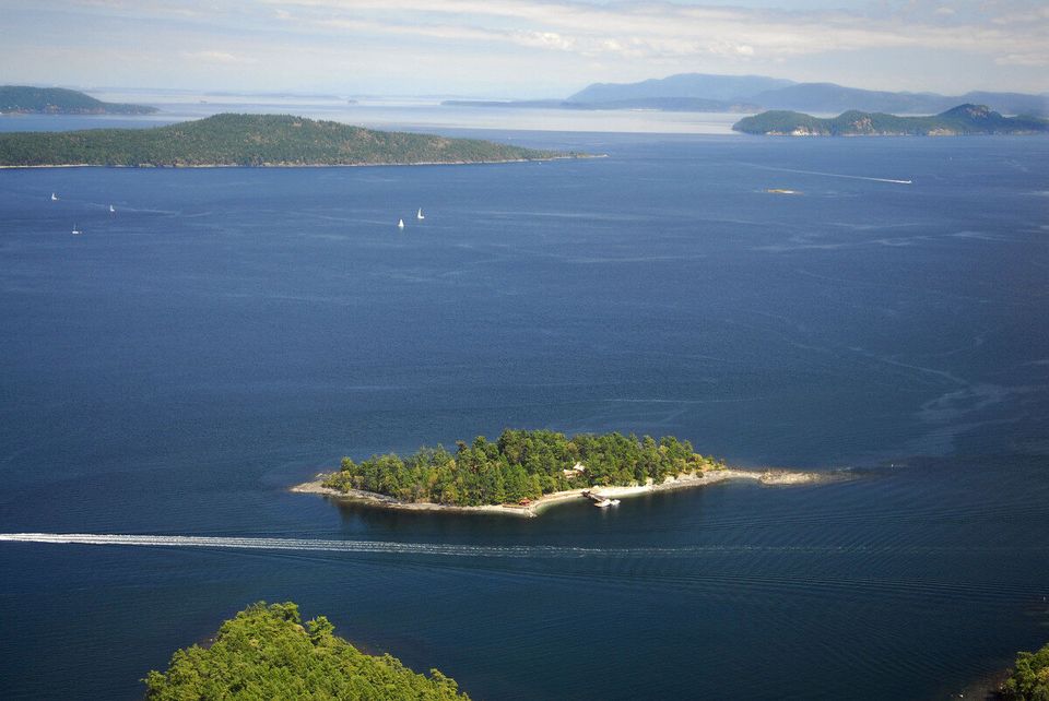 A home in the southern Gulf Islands