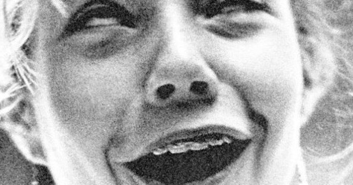 Gwyneth Paltrow Yearbook Photo: Actress Went Through Awkward Stage ...