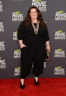 MTV Movie Awards 2013: Rebel Wilson pushes the boundaries as she shows off ¿ double nipple¿ onstage after showing off her curves in skintight leather