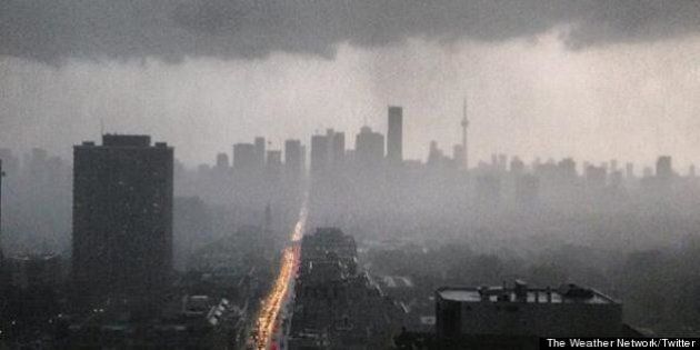 Toronto Hydro Power Outage Power Restored For Thousands But Many Still Waiting Huffpost News 9281