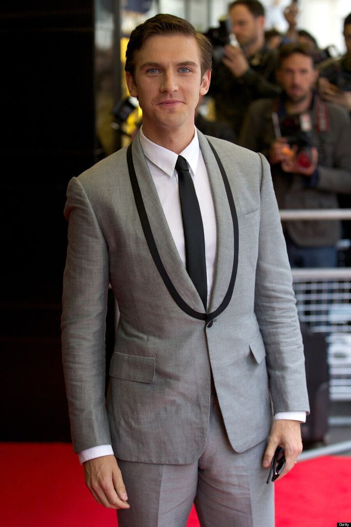 Dan Stevens Debuts New Look: 'Downton Abbey' Star Shows Off Svelte ...