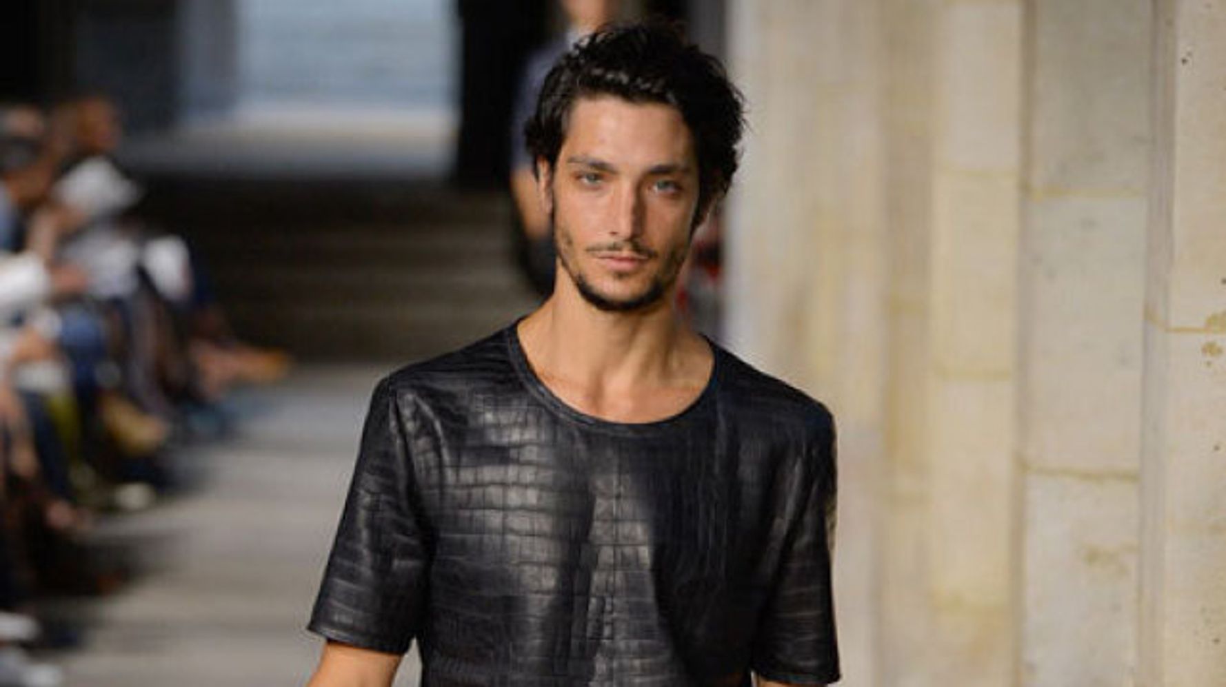 91,500 dollars for a T-SHIRT? A look at the Hermes garment that