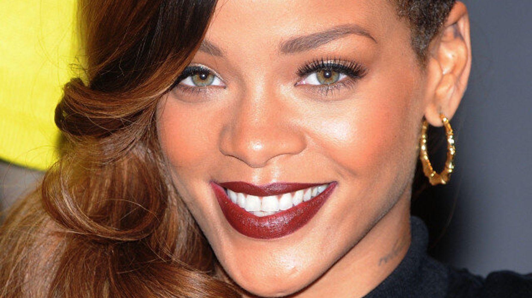 Rihanna fans claim foul-mouthed opening song was dig at not being