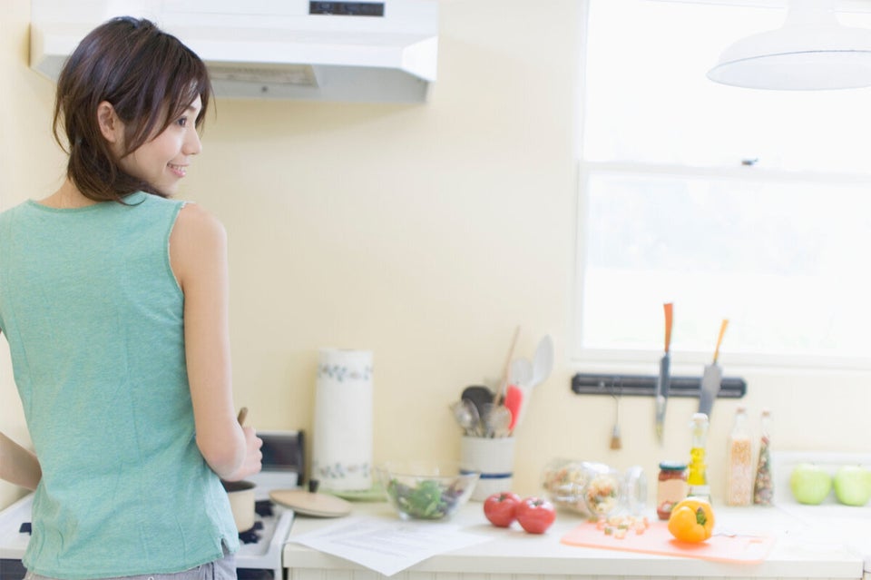 How To Seduce With Food 7 Tips For Kitchen Romance HuffPost Life