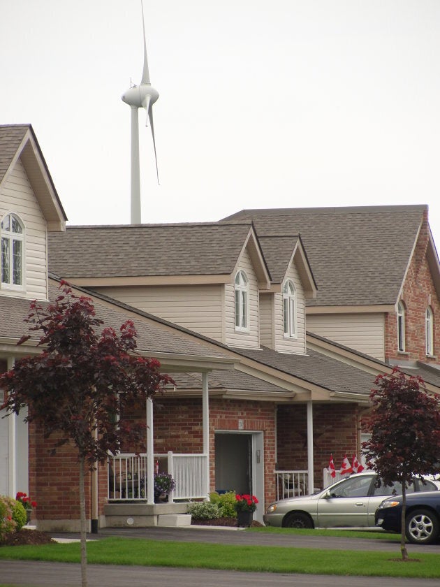 The Canadian Auto Workers' wind turbine in Port Elgin is too close to homes.