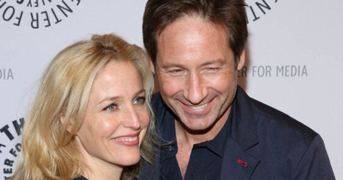 Духовны дэвид андерсон. Gillian Anderson and David Duchovny. Джиллиан Андерсон и Дэвид Духовны. Джиллиан Андерсон и Дэвид Духовны секретные материалы. Дэвид Духовны и Джиллиан Андерсон вместе.