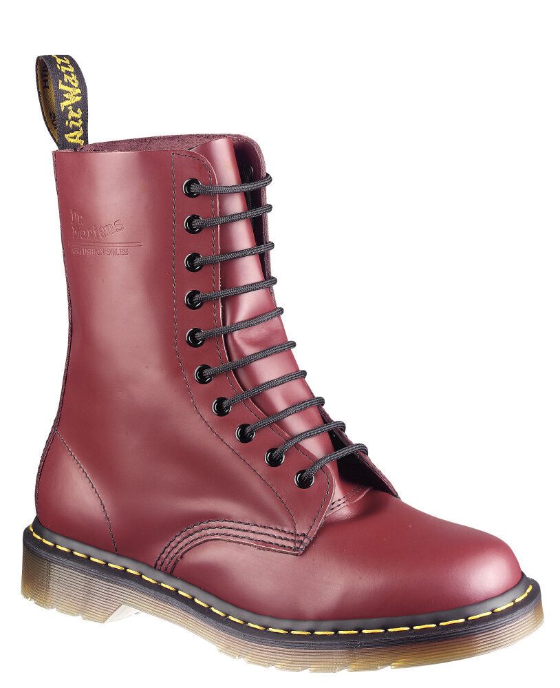 Dr. Martens Canada: Quebec Gets Its First Store, A Sneak Peek At The ...