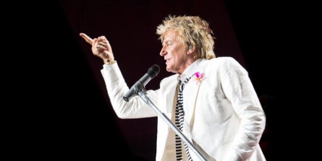 Rod Stewart performs in concert at Jones Beach Theatre on Wednesday, Aug. 20, 2014, in Wantagh, New York. (Photo by Scott Roth/Invision/AP)