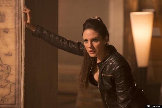 Lost Girl Season 4 Finale Recap Friend Warrior Heart Huffpost Canada News