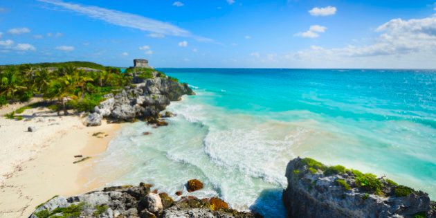 Mexico, Yucatan, Tulum, Beach with ancient Mayan ruins