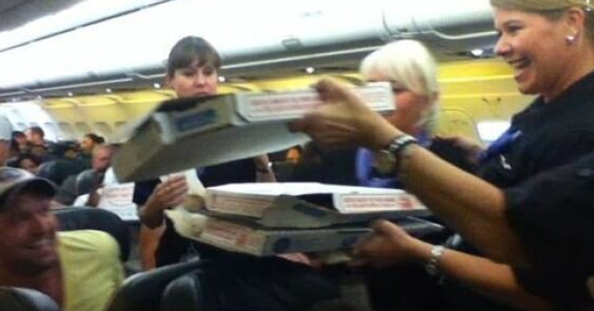 Gerhard Bradner Frontier Airlines Pilot Buys Pizza For Stranded 