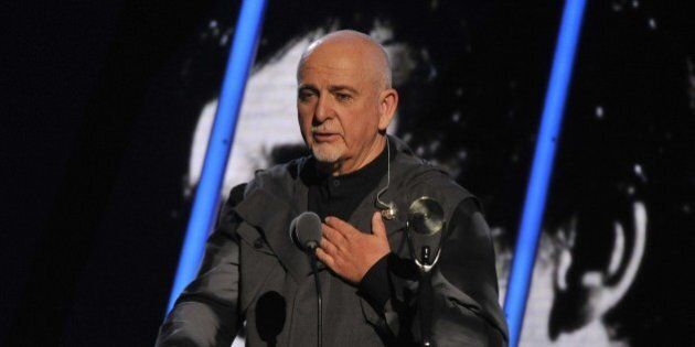 Hall of Fame Inductee Peter Gabriel speaks at the 2014 Rock and Roll Hall of Fame Induction Ceremony on Thursday, April, 10, 2014 in New York. (Photo by Charles Sykes/Invision/AP)