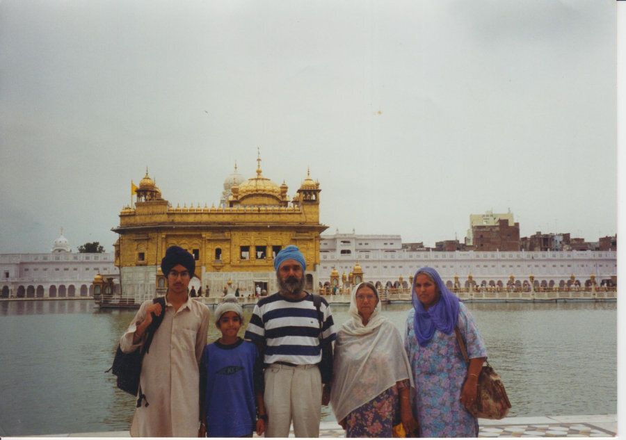Jagmeet Singh (left) poses with his family in this undated photo.